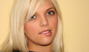 Matts Models pleased to share with you a free photo gallery with Jana unveiling superb body