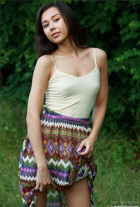 MPL Studios are excited to present you with a xxx picture gallery showcasing Sakura demonstrating nice body