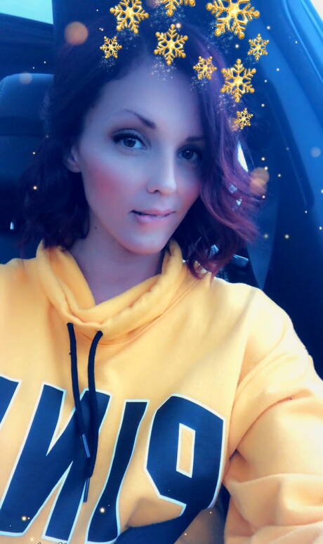 Karens Dream invite you to explore free xxx photos featuring Karen Dreams exhibit sexy shape