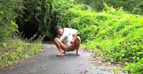 Got 2 Pee offers a free photo gallery with Chloe Lamour in pissing action